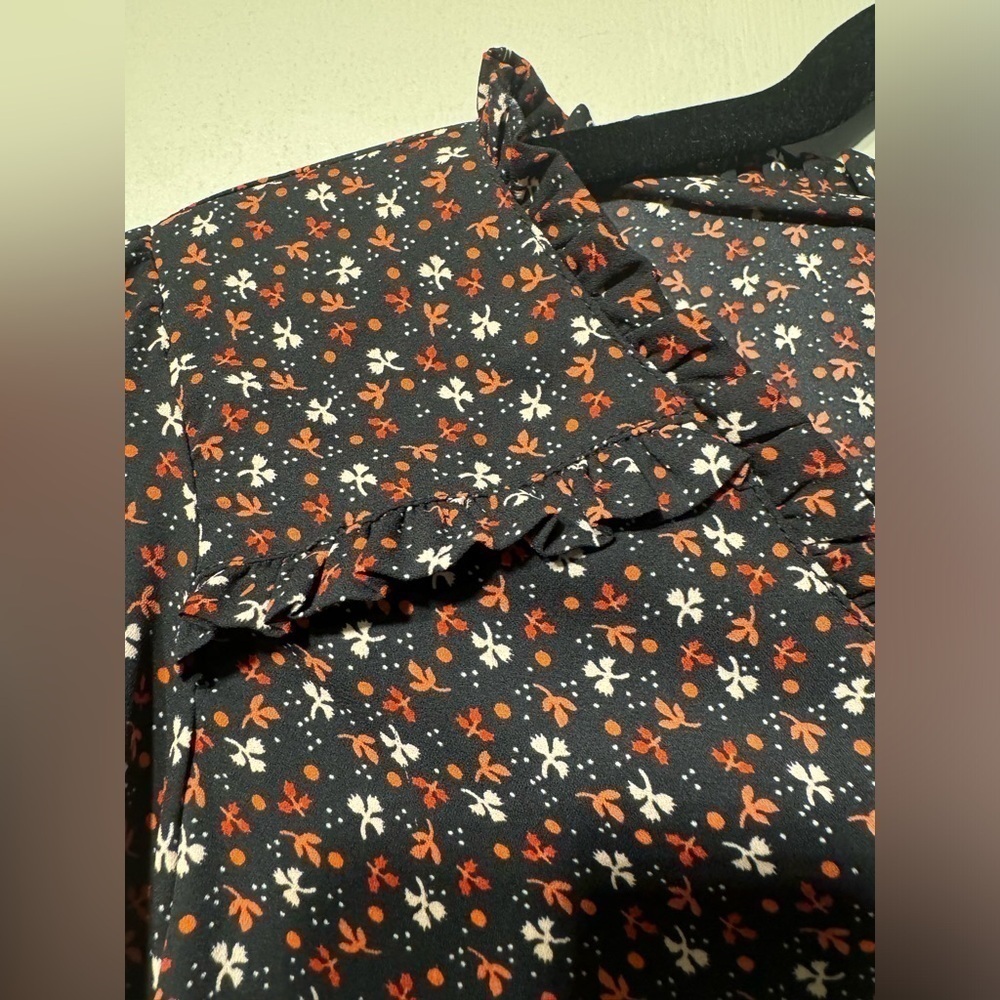 NEW Loft Ruffle Trim Blouse - Picture 5 of 6